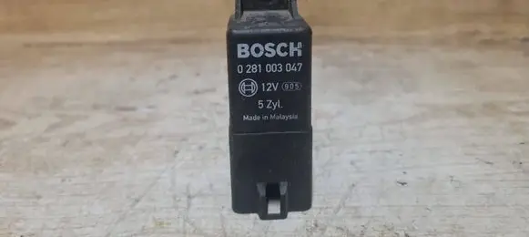 Volvo S80 Glow plug pre-heat relay 30785663