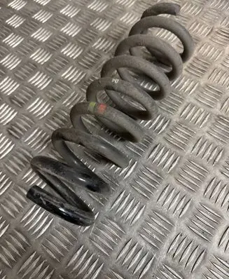 Mercedes-Benz E W212 Rear coil spring