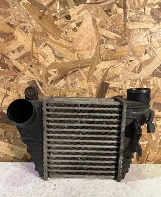 Volkswagen Golf IV Intercooler air channel guide 1J0145803F