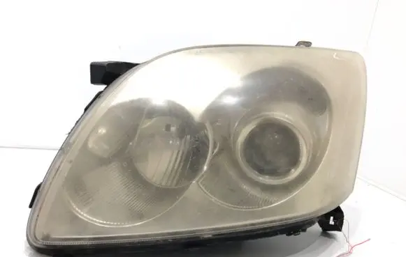 Toyota Avensis T250 Headlight/headlamp