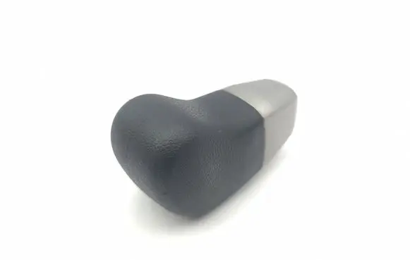 Mitsubishi Pajero Gear lever shifter trim leather/knob 