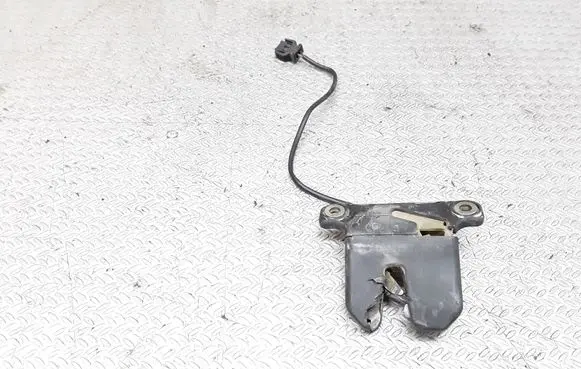 Audi A8 S8 D2 4D Tailgate/trunk/boot lock/catch/latch
