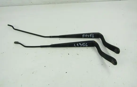 Ford Fiesta Front wiper blade arm 