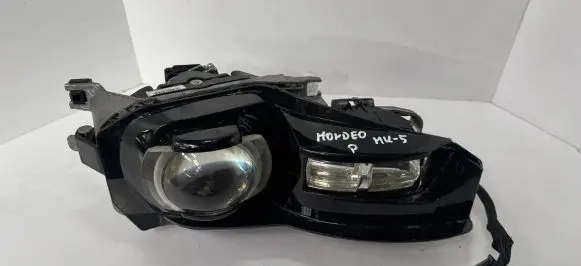 Ford Mondeo MK I Headlight/headlamp 89503399