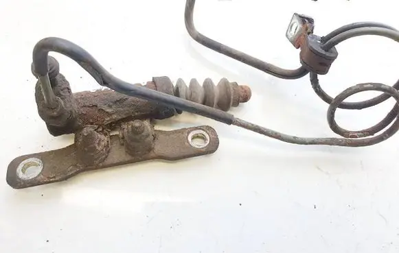 Mazda CX-7 Clutch master cylinder