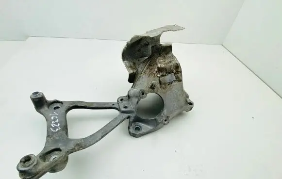 Audi Q7 4M Engine mounting bracket 4M0199307AE VR5CZ DG616723