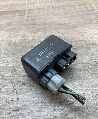 Mazda 626 Other relay E8T01371