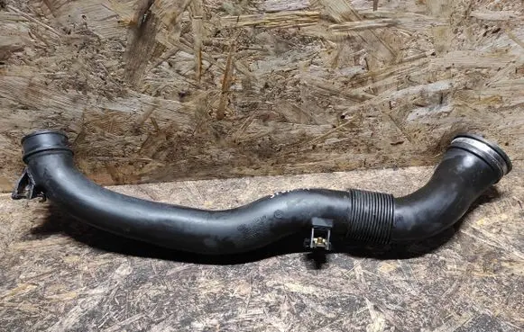 Opel Signum Air intake hose/pipe 55556519