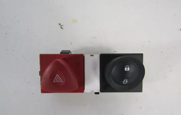 Renault Megane II Hazard light switch 8200095493