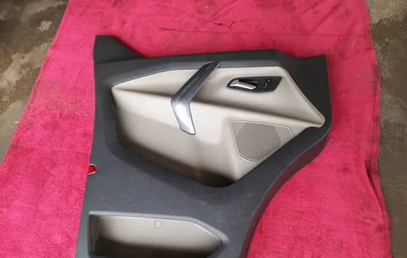 Ford Tourneo Custom Front door card panel trim