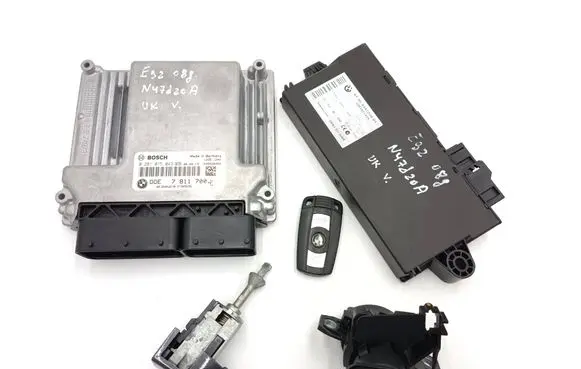 BMW 3 E92 E93 Engine ECU kit and lock set 7811700 0281015043 9147220