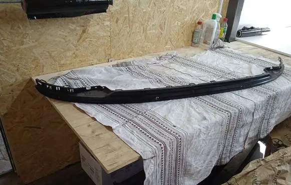 Audi e-tron Rear bumper trim bar molding 7223290000168