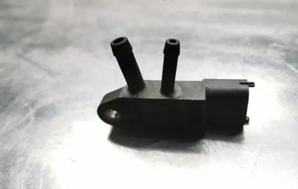 Nissan X-Trail T31 Exhaust gas pressure sensor 8200469905