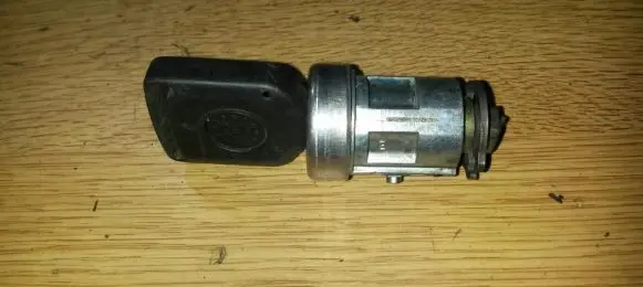 Ford Mondeo MK II Ignition lock d07ka