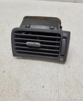 Toyota Avensis T250 Dashboard side air vent grill/cover trim
