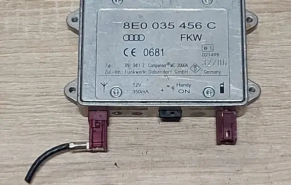 Audi A6 S6 C6 4F Antenna control unit 8E0035456C