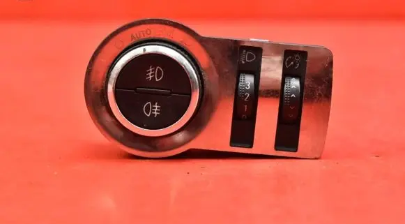 Chevrolet Orlando Light switch 13301752