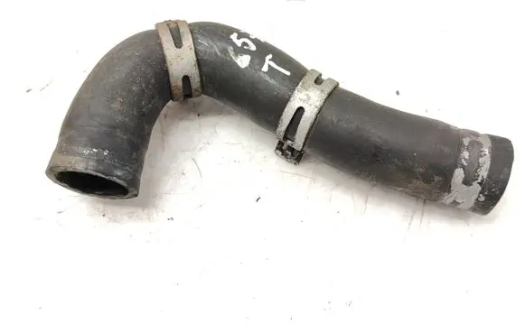 Coolant pipe/hose