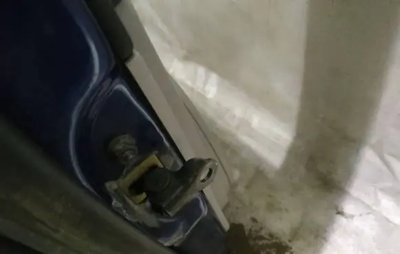 KIA Ceed Rear door check strap stopper