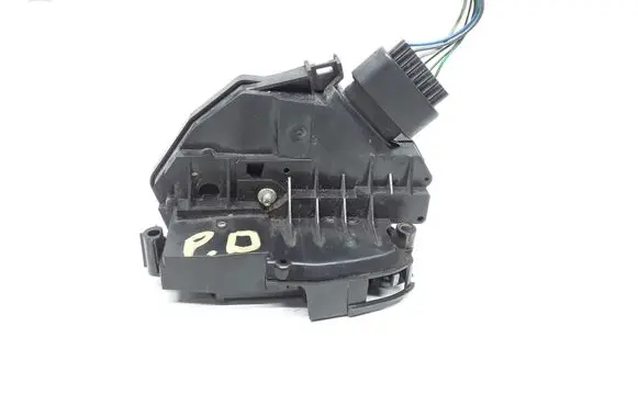 Volvo S60 Front door lock 31301740