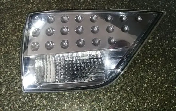 Mitsubishi Outlander Tailgate rear/tail lights