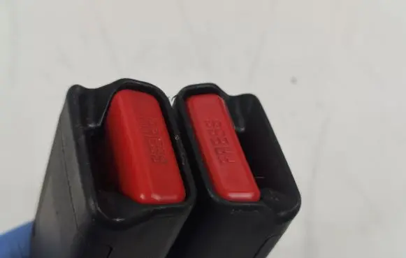 Citroen DS4 Rear seatbelt buckle 96737609XT