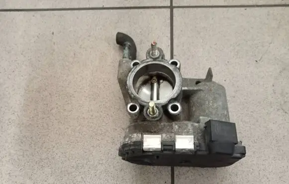 Opel Corsa C Throttle body valve 0280750014 38723