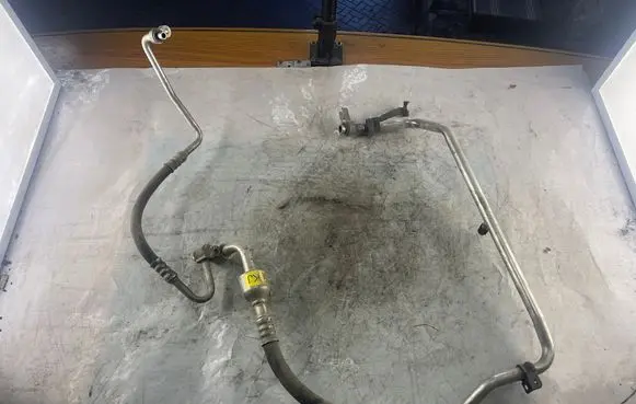 Opel Vectra C Air conditioning (A/C) pipe/hose 09229659 09229659KJ