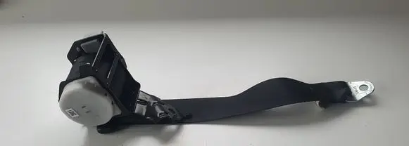Mazda 6 Rear seatbelt