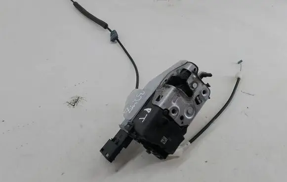 Peugeot 5008 Rear door lock PSA732301