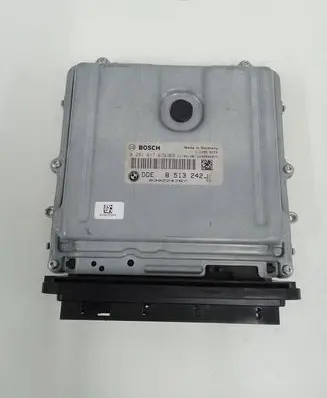 BMW 5 F10 F11 Engine control unit/module 0281017679 1039S46975 DDE8513242