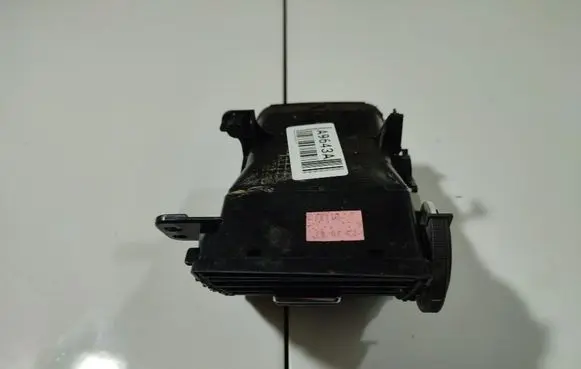 Dash center air vent grill