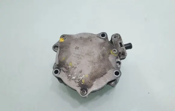 Audi A5 Sportback 8TA Vacuum pump 06J145100C