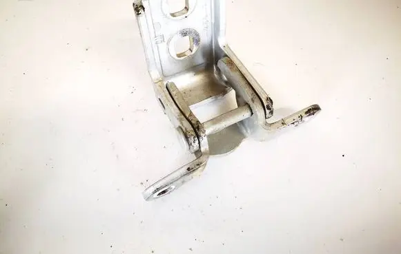 Opel Insignia A Rear door lower hinge