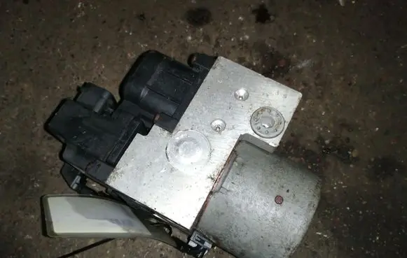 Subaru Legacy ABS Pump 0265216748 27534AE01A