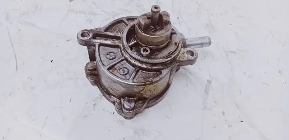 Mercedes-Benz C W204 Vacuum pump A6462300365