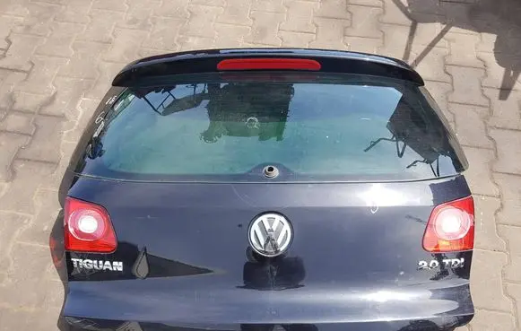 Volkswagen Tiguan Truck tailgate 