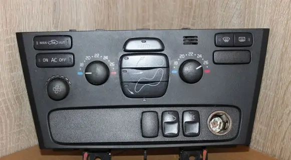 Volvo S60 Climate control unit 8691876
