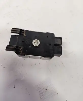 Volkswagen Golf VII Aerial antenna amplifier 5Q0035570