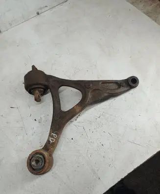 Volvo XC90 Front lower control arm/wishbone