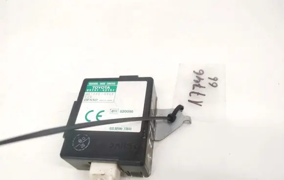 Toyota RAV 4 (XA20) Door control unit/module 8974142151 89741-42151