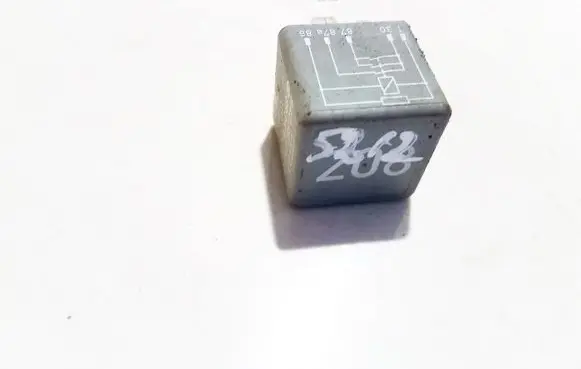 Audi A4 S4 B5 8D Other relay 8a0951253b 899578000