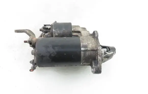 Volkswagen PASSAT B5 Starter motor 0001107068 058911023B