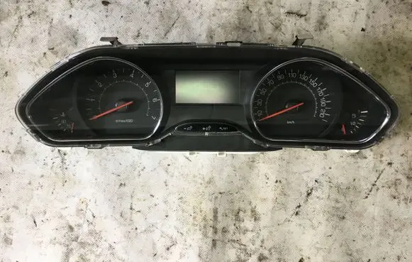 Peugeot 208 Speedometer (instrument cluster) 9801904780