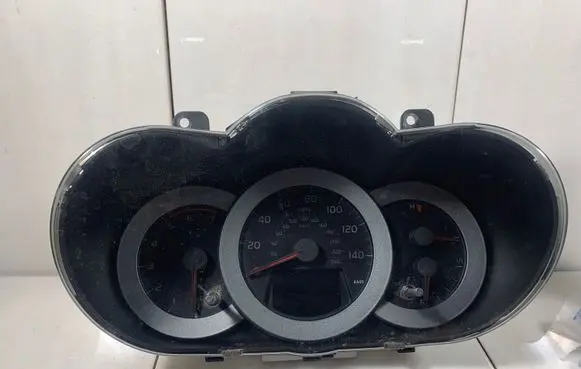 Toyota RAV 4 (XA30) Speedometer (instrument cluster) 8380042C80