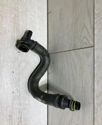 Volkswagen Beetle A5 Breather hose/pipe 04e103175d