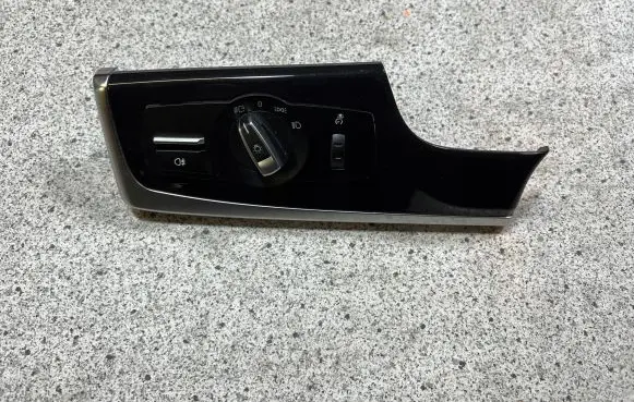 BMW 5 F10 F11 Light switch 9346839