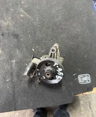 Hyundai Tucson JM Power steering pump 571002E000