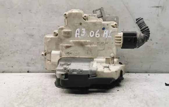 Audi A3 S3 8P Rear door lock