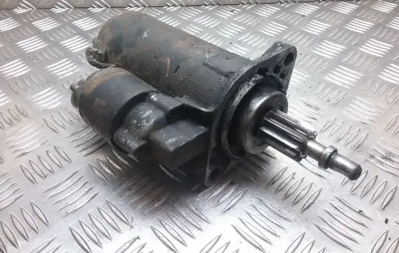 Volkswagen PASSAT B3 Starter motor 063908807